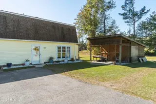 198 Jefferson Road, Lake Waccamaw, NC 28450 – photo 22: mls-DSC07069