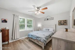 211 Nottingham Drive, Havelock, NC 28532 – photo 15: 13-web-or-mls-DSC_4265