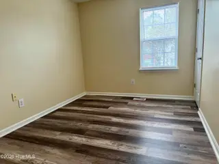 2508 Bluff View Court B, Greenville, NC 27834 – photo 20: 4ADDE658-E0F5-4496-A3D7-AC11BC47D296_1_2