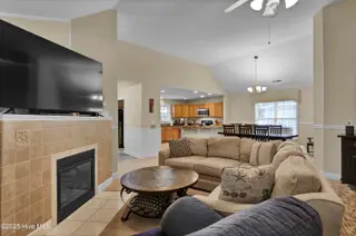 7773 Cypress Island Drive, Wilmington, NC 28412 — 3-bedroom home in Cypress Island, Wilmington, NC, photo 5 of 38
