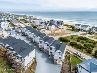 711 N Topsail Drive, Surf City, NC 28445 — 3-bedroom townhome in Dune Ridge, Surf City, NC, photo 14 of 65: 052_dji_20260925132036_0056_d_954