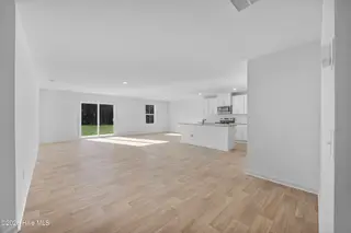 351 Glendale Arbor Drive SW 135, Ocean Isle Beach, NC 28469 – photo 11: 13_big room