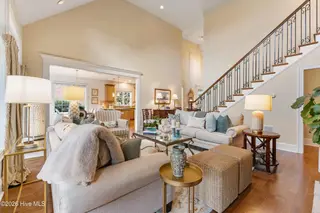 2022 Kenilworth Lane, Wilmington, NC 28405 — 3-bedroom home in Landfall, Wilmington, NC, photo 11 of 53