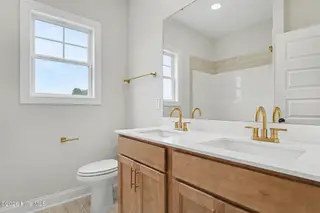 22 Grady Farm Way, Benson, NC 27504 – photo 21: 021_jam04801_305