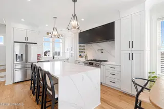 524 N Kinston Avenue, Atlantic Beach, NC 28512 – photo 4: Kitchen with Island and Upgrades