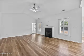 338 Sonoma Road, Jacksonville, NC 28546 – photo 9: 17_living room