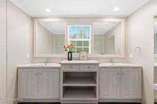546 Pond Road, Rocky Point, NC 28457 – photo 22: Primary Bathroom