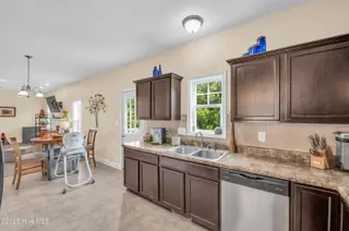 212 Peggys Trace, Sneads Ferry, NC 28460 – photo 12: 12_212 peggy's trce-00012