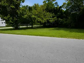 824 Chapman Street, New Bern, NC 28560 – photo 3: 824 Chapman St-2
