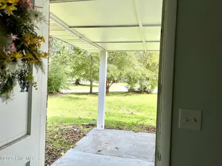 400 Ramsey Drive, Jacksonville, NC 28540 – photo 11: 34200cbb-8c6d-42a4-a158-8ab4538d7ca7