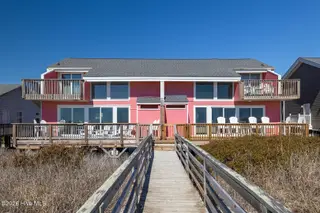 1509 Ocean Drive West, Emerald Isle, NC 28594 — 4-bedroom townhome in Emerald Isle By The Sea, Emerald Isle, NC, photo 24 of 26: 2 Seas the Day West 040