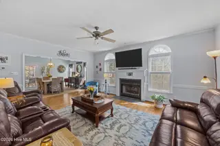 504 Blackledge Circle, Trent Woods, NC 28562 – photo 8: Living Area