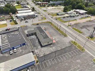 3111 S Memorial Drive, Greenville, NC 27834 – photo 6: 8-web-or-mls-DJI_20260622151617_0075_D_e