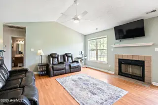 411 Spring Drive, Jacksonville, NC 28540 – photo 19: mls-DSC07569