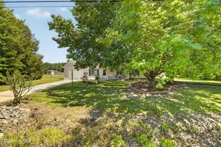 2310 Ivy Road, Greenville, NC 27858 – photo 9: 010_DSC_4226