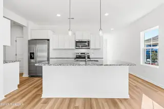 198 Brookfield Branch Road 28, Hampstead, NC 28443 — 3-bedroom home in Brookfield Branch, Hampstead, NC, photo 15 of 53: DP 99 Cobbler Way Honeybird - Kitchen (2