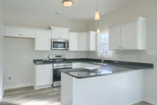 304 Broadleaf Drive, Jacksonville, NC 28546 – photo 6: 304 Broadleaf - Interior - Edited_2