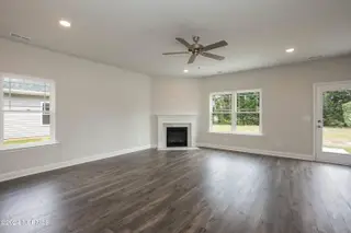 745 Greenwich Place, Richlands, NC 28574 – photo 9: Living 01