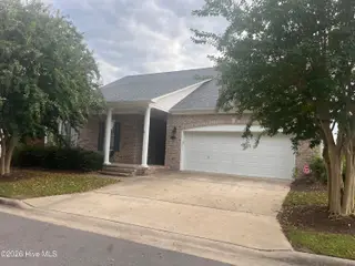 313 Ivy Circle, Greenville, NC 27834 — 4-bedroom home in Ironwood Southberry Village, Greenville, NC, photo 2 of 34: IMG_2588
