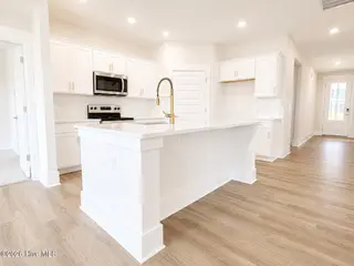 8656 Blue Haw Way Lot 140, Leland, NC 28451 — 3-bedroom home in Indigo Preserve, Leland, NC, photo 6 of 36
