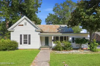411 Latham Street, Greenville, NC 27834 – photo 1: 1-web-or-mls-IMG_9960_edit