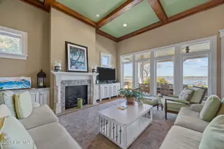 8404 Sound Drive, Emerald Isle, NC 28594 – photo 10: Living Area