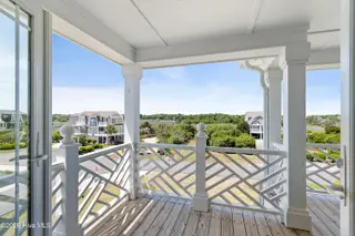 1046 Tide Ridge Drive, Holden Beach, NC 28462 — 5-bedroom home in Pointe West, Holden Beach, NC, photo 20 of 72: 1046 Tide Ridge Drive