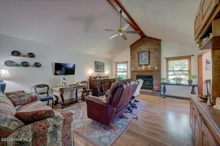 217 Pinewood Drive, New Bern, NC 28562 – photo 14: 25-217_pinewood-3