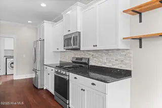 1213 Daisy Court, Holly Ridge, NC 28445 — 3-bedroom home in Neighborhoods of Holly Ridge, Holly Ridge, NC, photo 15 of 36: daisy-15