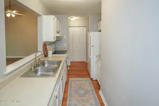 4118 Peachtree Avenue, Wilmington, NC 28403 – photo 10: DSC05581