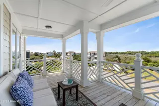 1046 Tide Ridge Drive, Holden Beach, NC 28462 — 5-bedroom home in Pointe West, Holden Beach, NC, photo 19 of 72: 1046 Tide Ridge Drive