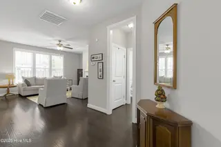 5028 Laurenbridge Lane, Wilmington, NC 28409 – photo 7: Laurenbridge5028-3foyShaneL33A5409-CR2