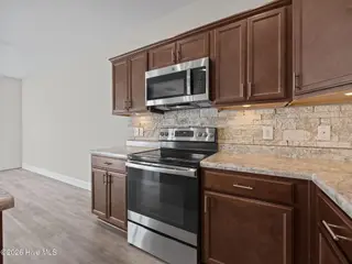 302 S Stingray Lane, Sneads Ferry, NC 28460 – photo 11: 10-web-or-mls-302 S Stingray Ln. 24