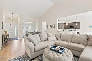 7189 Old Stump Drive SE, Leland, NC 28451 — 4-bedroom home in Cypress Bay, Leland, NC, photo 4 of 49