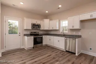 212 Shadow Grass Court, Stella, NC 28582 – photo 18: Kitchen