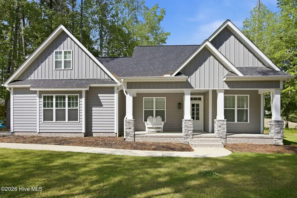 123 Trent Lane 17, Chocowinity, NC 27817 – photo 1 of 61: 45-web-or-mls-img_0124