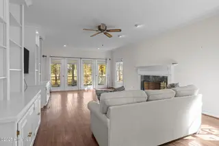 400 Hillcrest Drive, Morehead City, NC 28557 – photo 20: 27-web-or-mls-1S3A0271