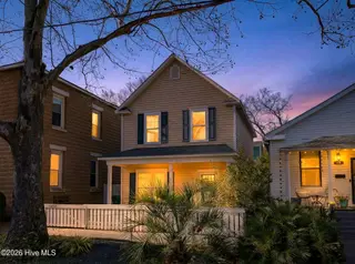 120 S 9th Street, Wilmington, NC 28401 – photo 3: 120S9thSTreet-2_Twilight