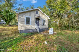610 N Caswell Avenue, Southport, NC 28461 – photo 16: 610 n caswell ave 00029