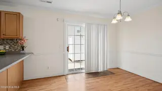 112 Chandler Drive E, Greenville, NC 27834 – photo 5: Eat-in dining