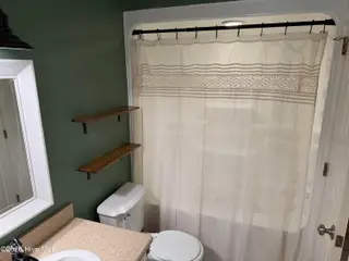 2549 Pond Drive N, Wilson, NC 27896 – photo 13: Bathroom