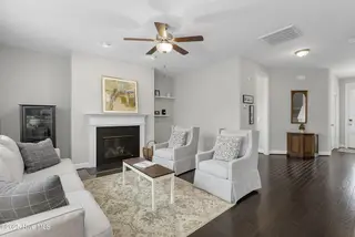 5028 Laurenbridge Lane, Wilmington, NC 28409 – photo 12: Laurenbridge5028-4LRShaneL33A5506-CR2