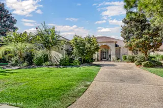 5906 White Heron Road, Wilmington, NC 28412 — 3-bedroom home in Village at Motts Landing, Wilmington, NC, photo 1 of 37