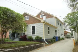 1305 Anderson Street NW, Wilson, NC 27893 – photo 3: DSC07568