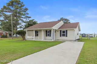 1402 Halltown Road, Jacksonville, NC 28546 — 3-bedroom home in Breckenridge, Jacksonville, NC, photo 2 of 28: halltown-1