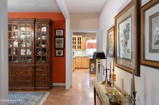 29 Abbottsford Drive, Pinehurst, NC 28374 — 3-bedroom home in Pinewild CC, Pinehurst, NC, photo 14 of 68: DSC_8563