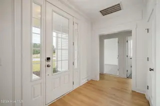105 Windswept Lane, Beaufort, NC 28516 – photo 19: Entry Way