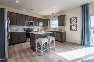140 Enfield Drive, Carthage, NC 28327 – photo 10: 013_King_Kitchen