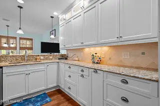 745 Settlers Lane, Kure Beach, NC 28449 – photo 18: 35-web-or-mls-DSC03571