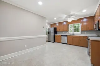 103 Greenwood Drive, Greenville, NC 27834 – photo 16: 26-web-or-mls-IMG_0021